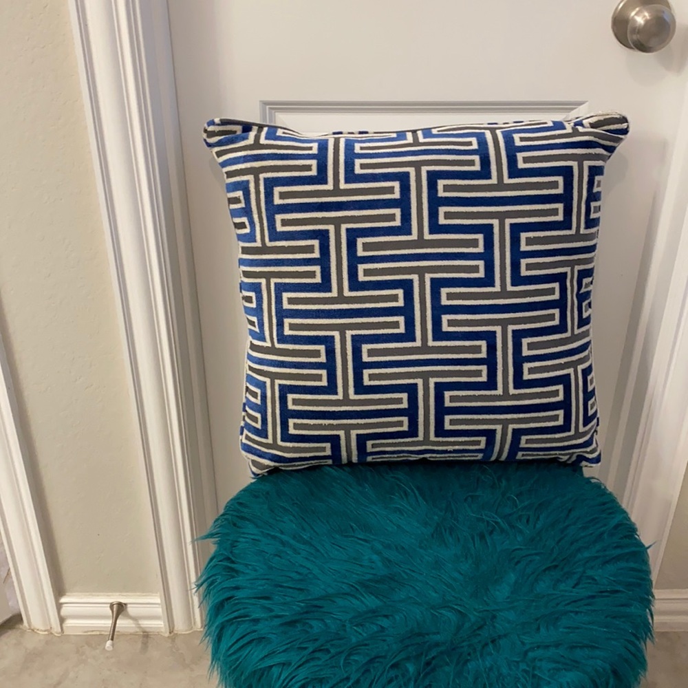 New iSofa accent pillows